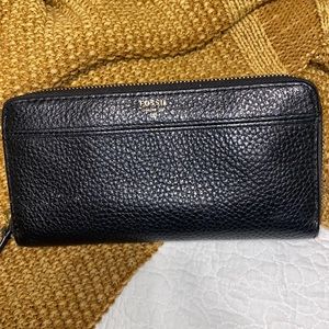Fossil wallet